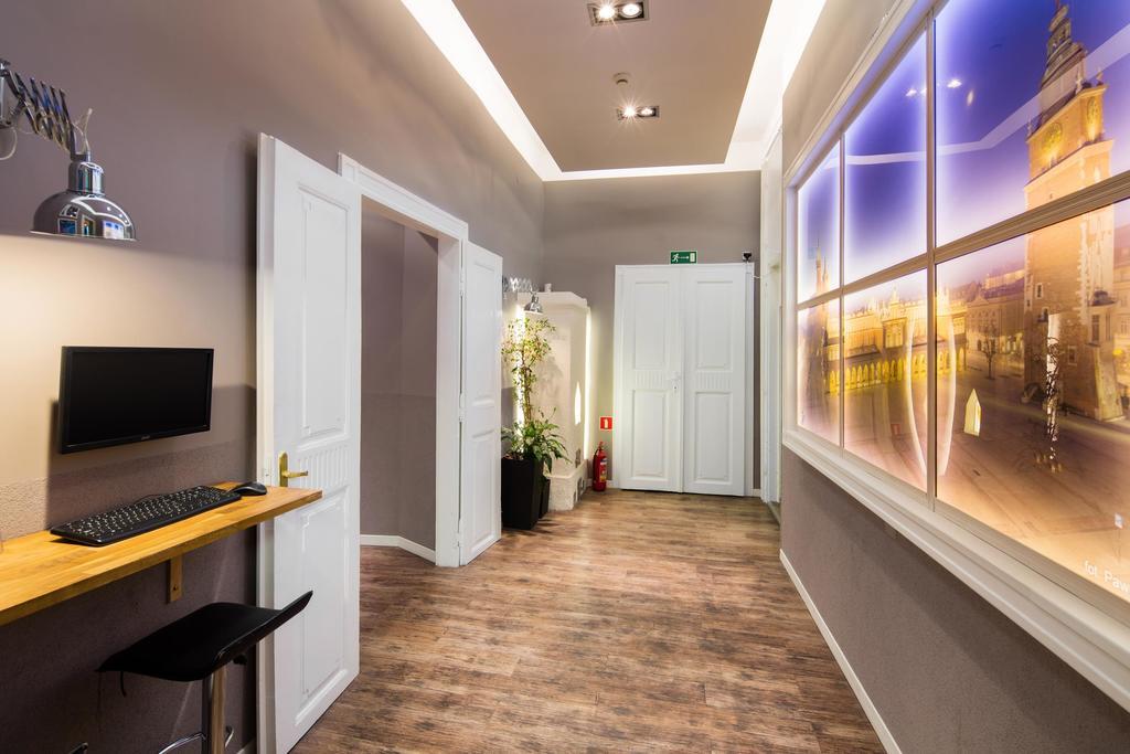 Hostel Rynek 7 Krakow Ngoại thất bức ảnh