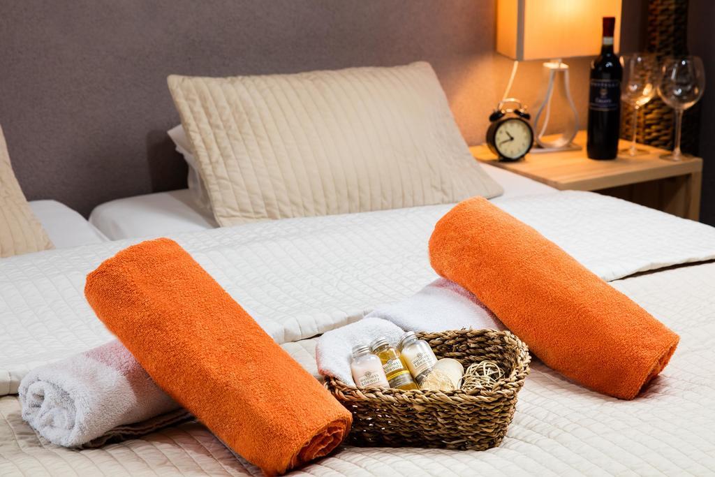 Hostel Rynek 7 Krakow Ngoại thất bức ảnh