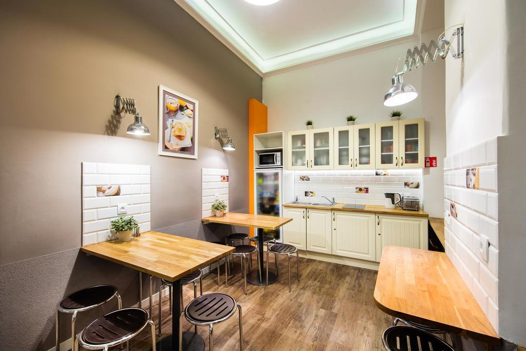 Hostel Rynek 7 Krakow Ngoại thất bức ảnh