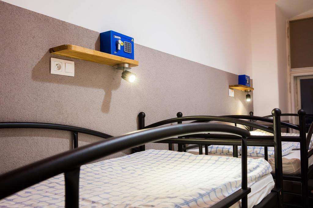 Hostel Rynek 7 Krakow Ngoại thất bức ảnh